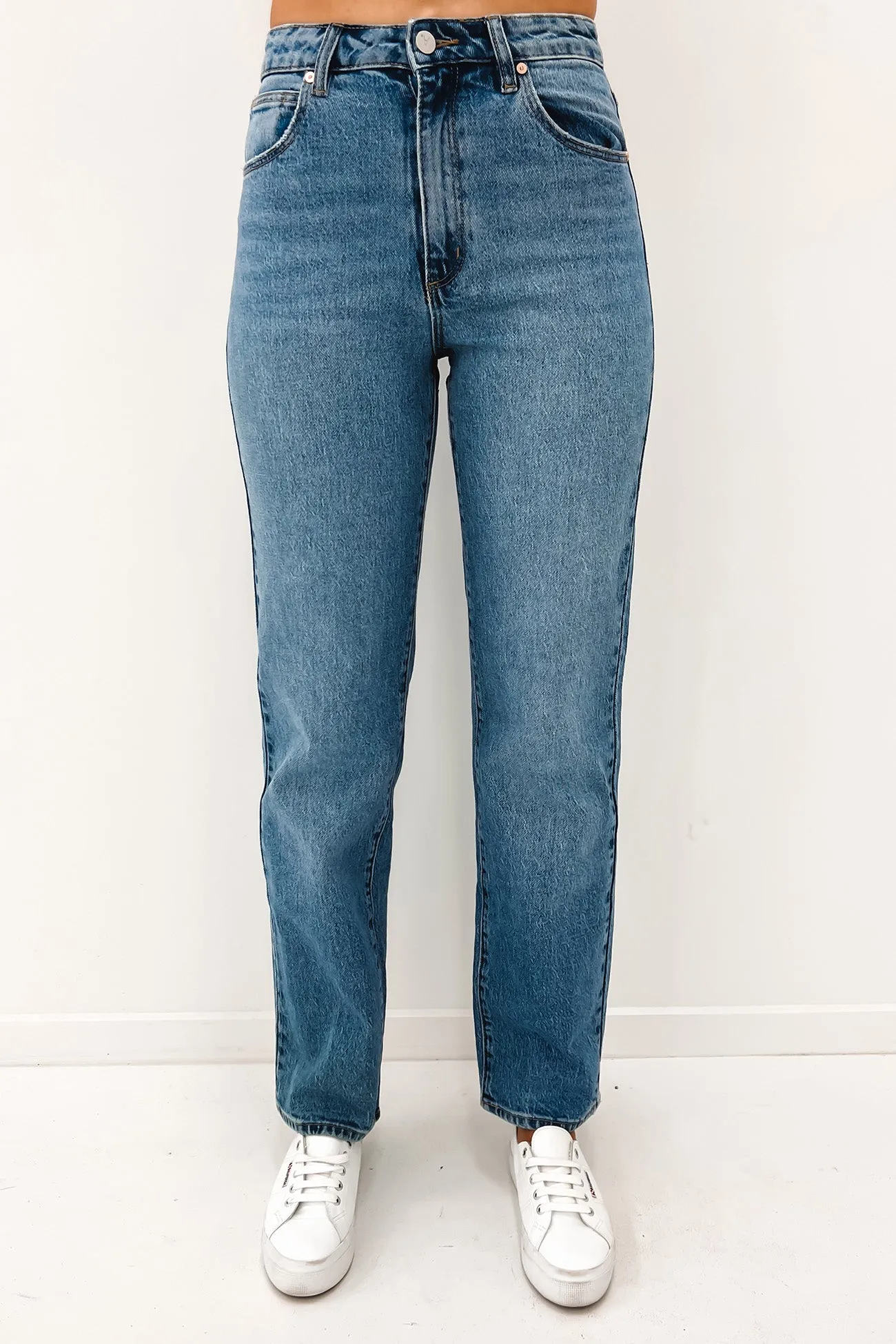 A 94 High Straight Jean Dakota