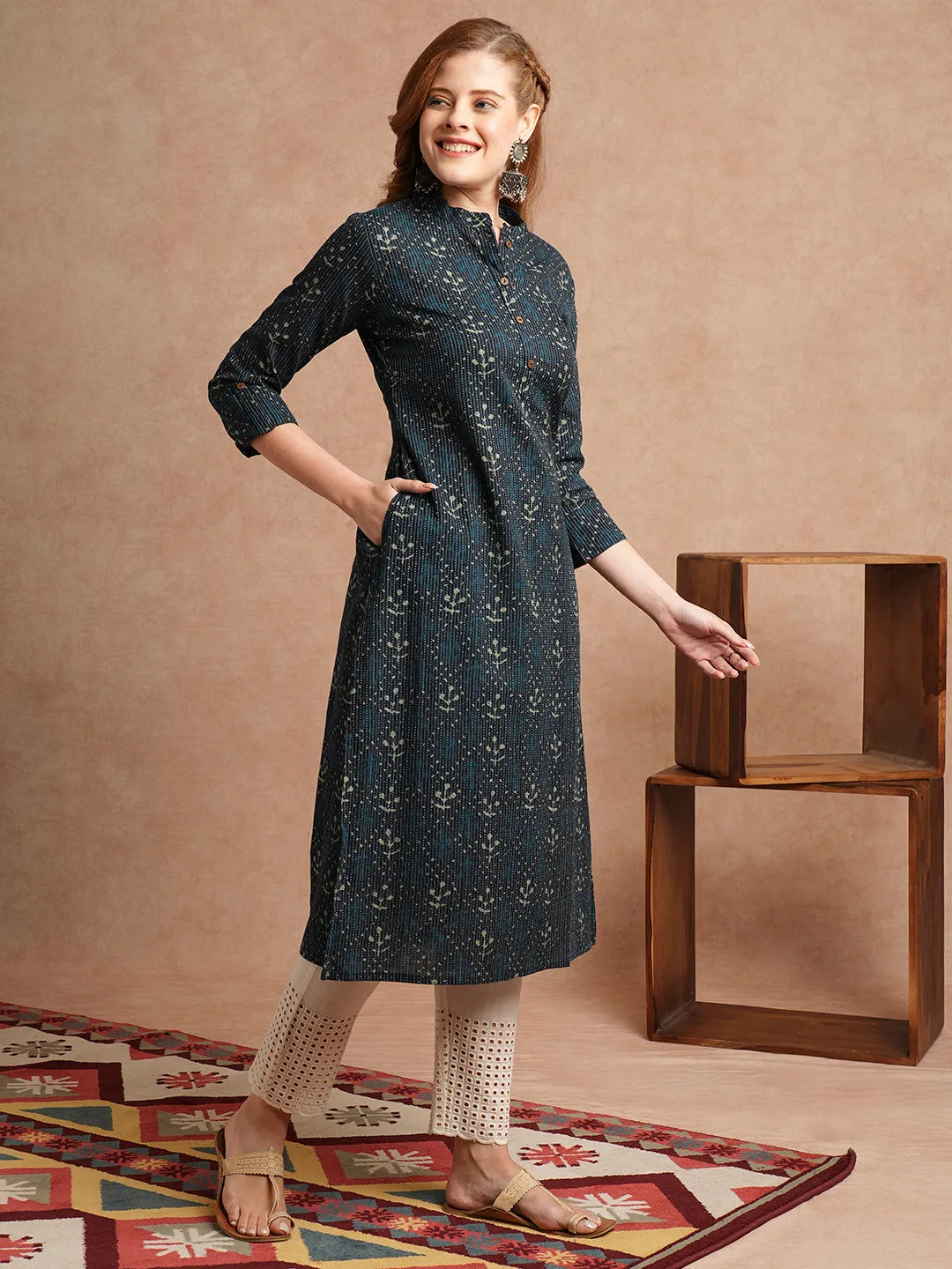 Abstract Ethnic Kantha Printed Straight Fit Kurta - Deep Blue