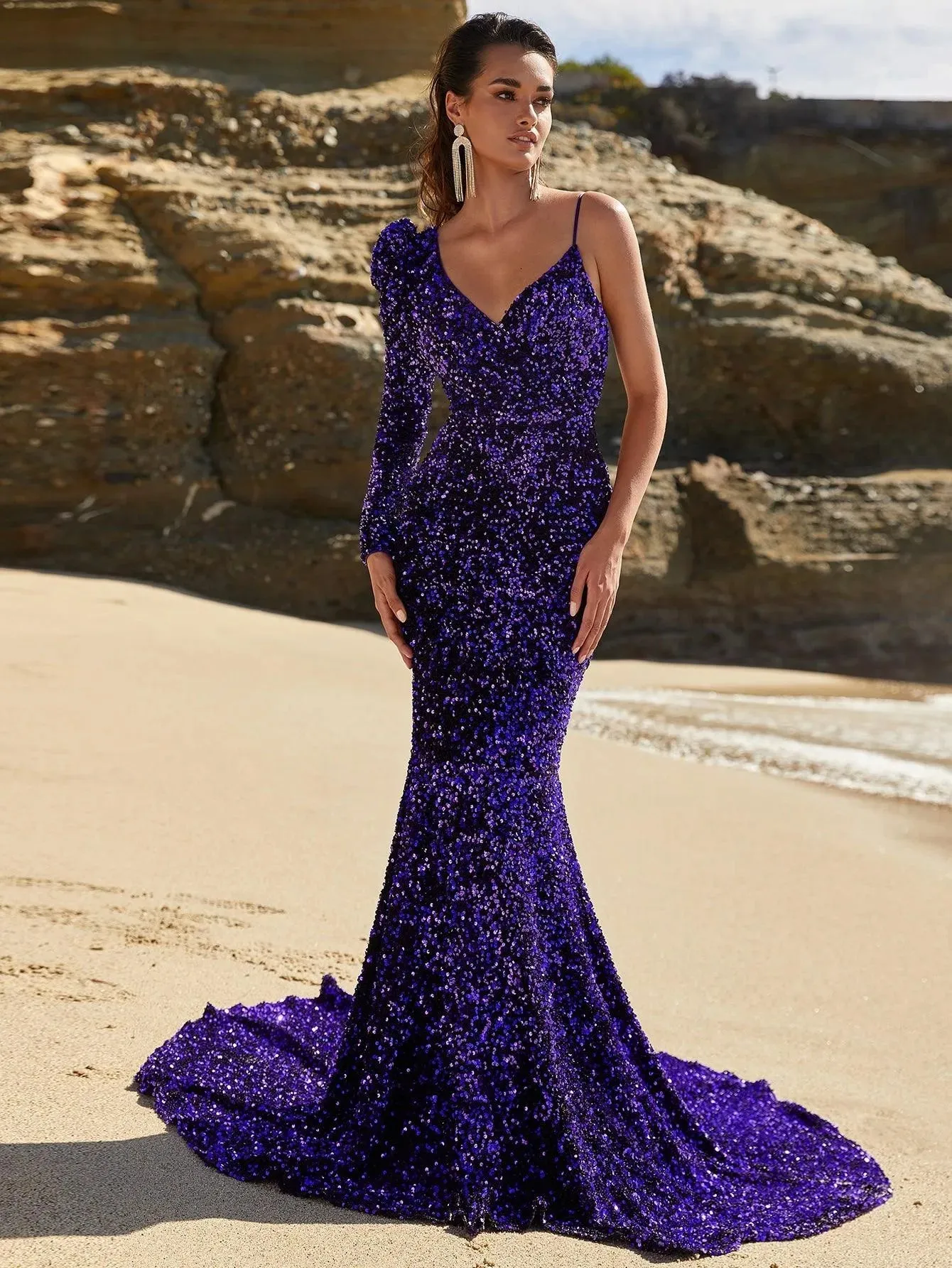 Asymmetrical Neck Mermaid Hem Sequin Prom Dresses