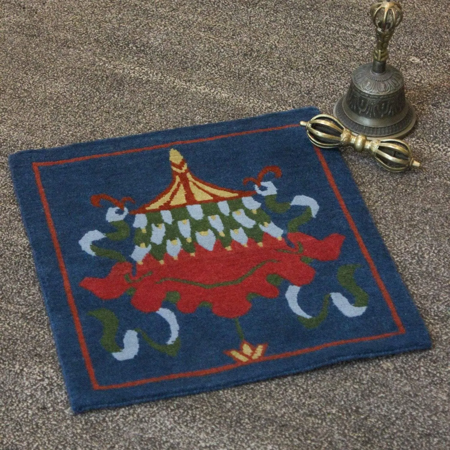 Auspicious Parasol Meditation Carpet