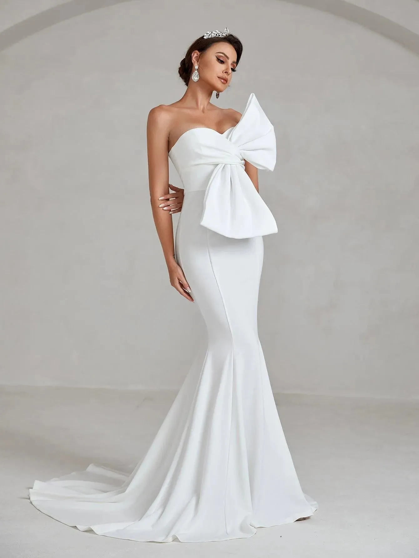 Bow Front Mermaid Hem Tube Wedding Dress