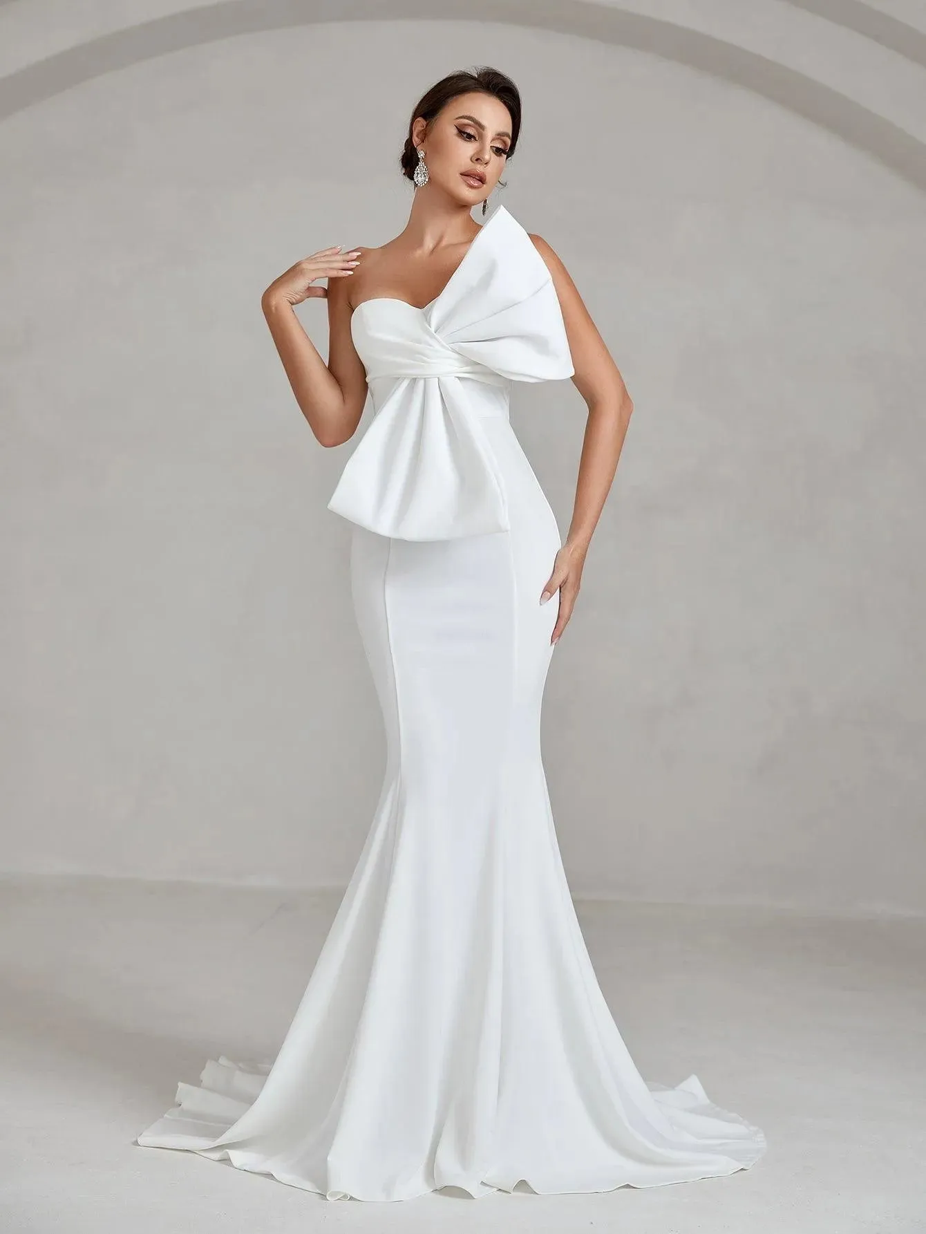 Bow Front Mermaid Hem Tube Wedding Dress