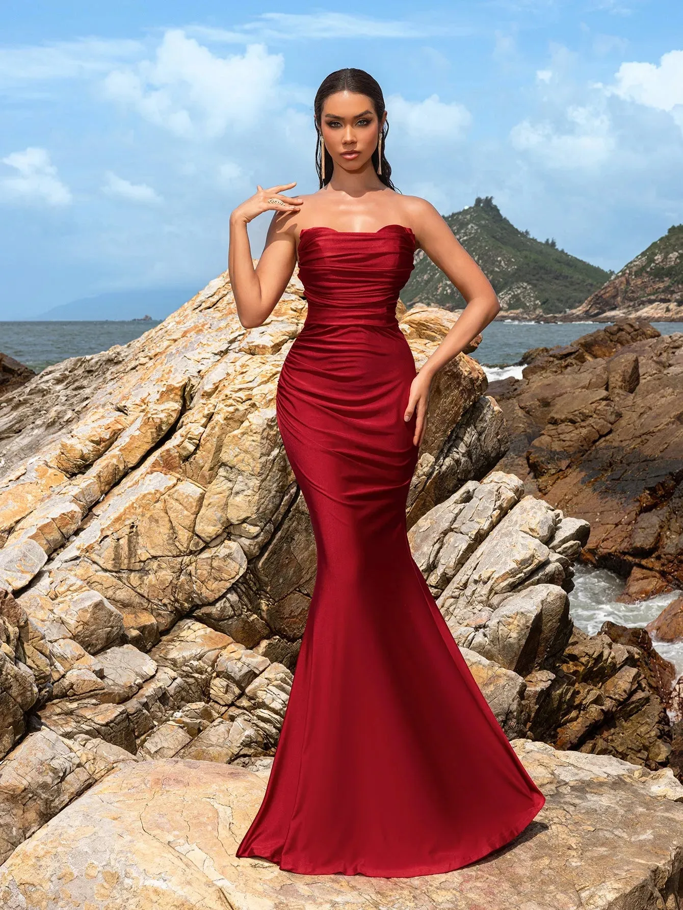 Elegant Solid Strapless Mermaid Hem Evening Dress