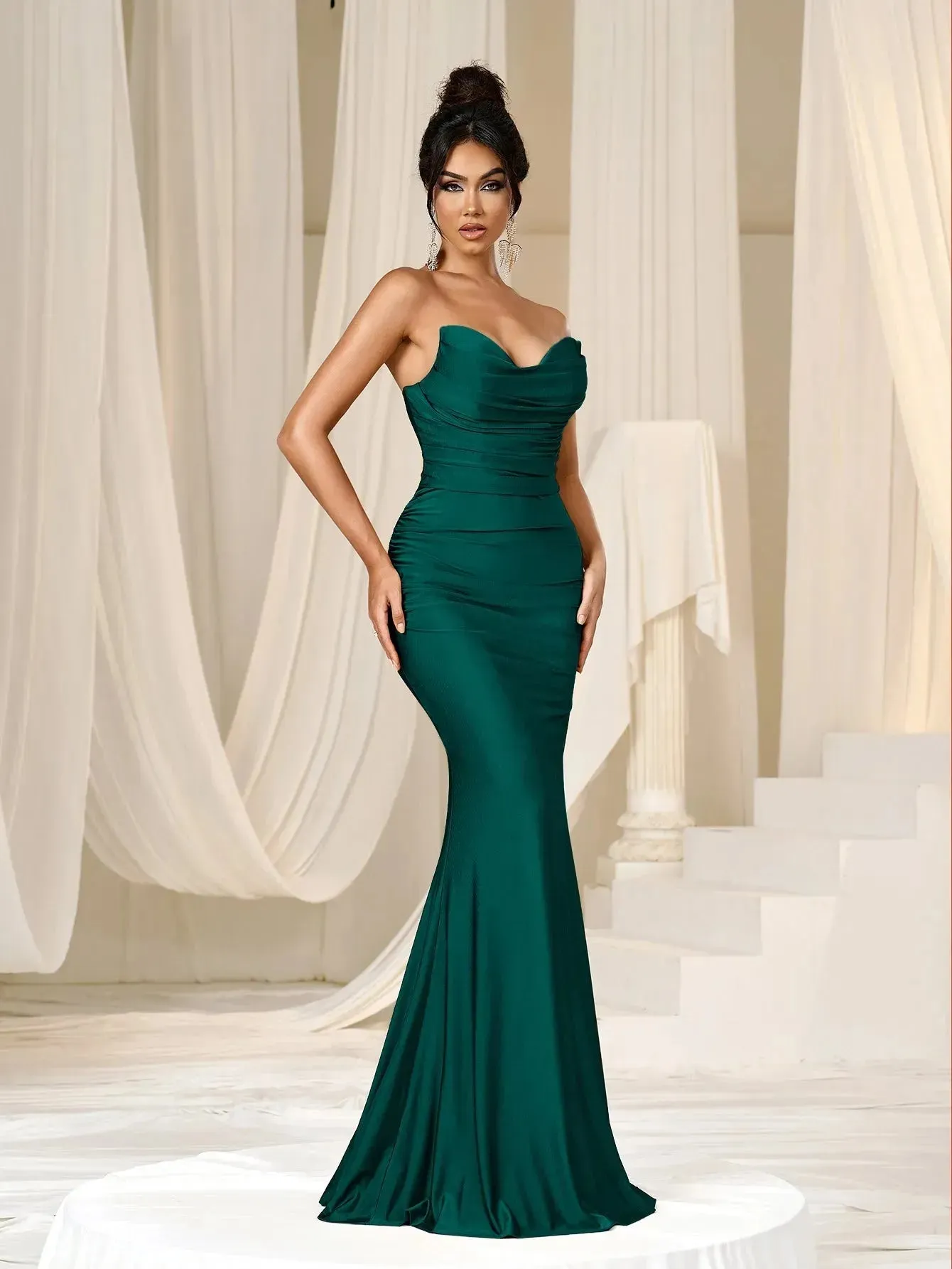 Elegant Solid Strapless Mermaid Hem Evening Dress