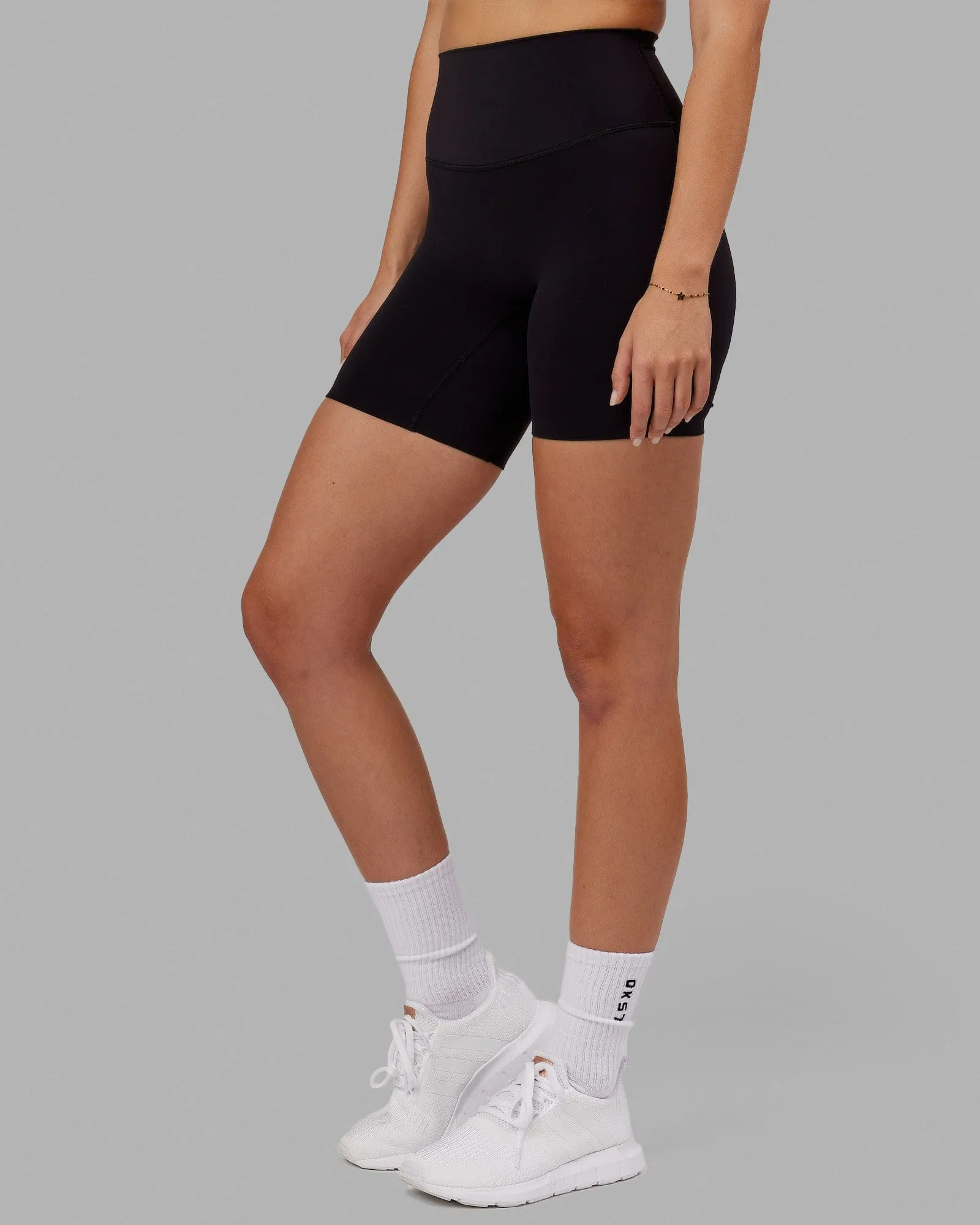 Elixir Mid-Length Shorts - Black No Logo