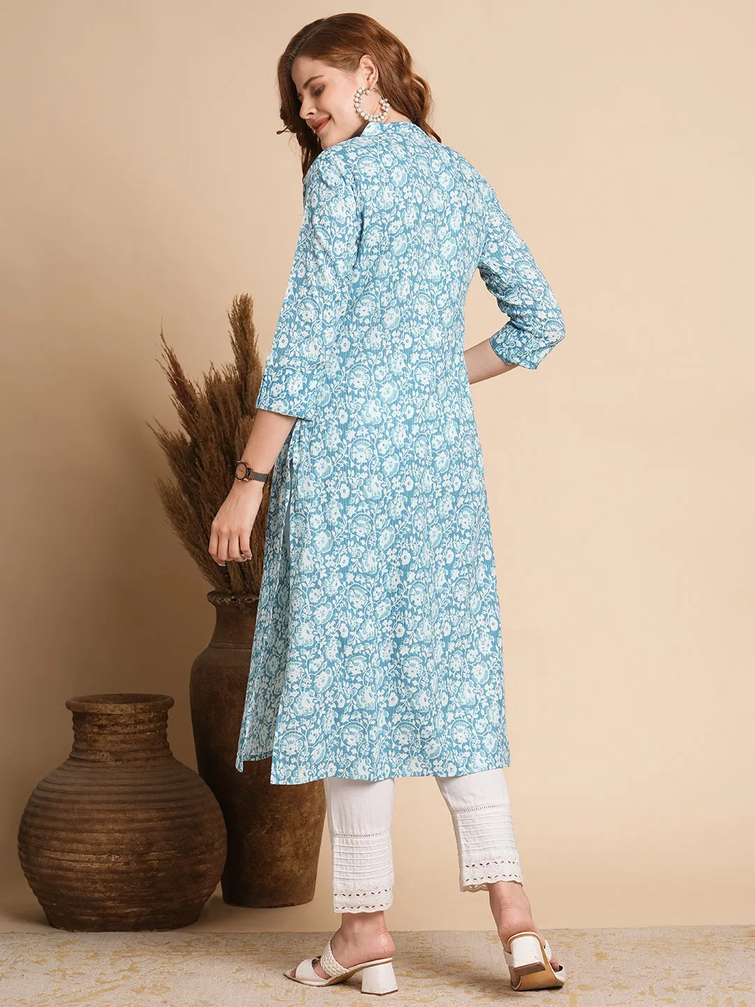 Ethnic Floral Printed Straight Fit Kurta - Blue