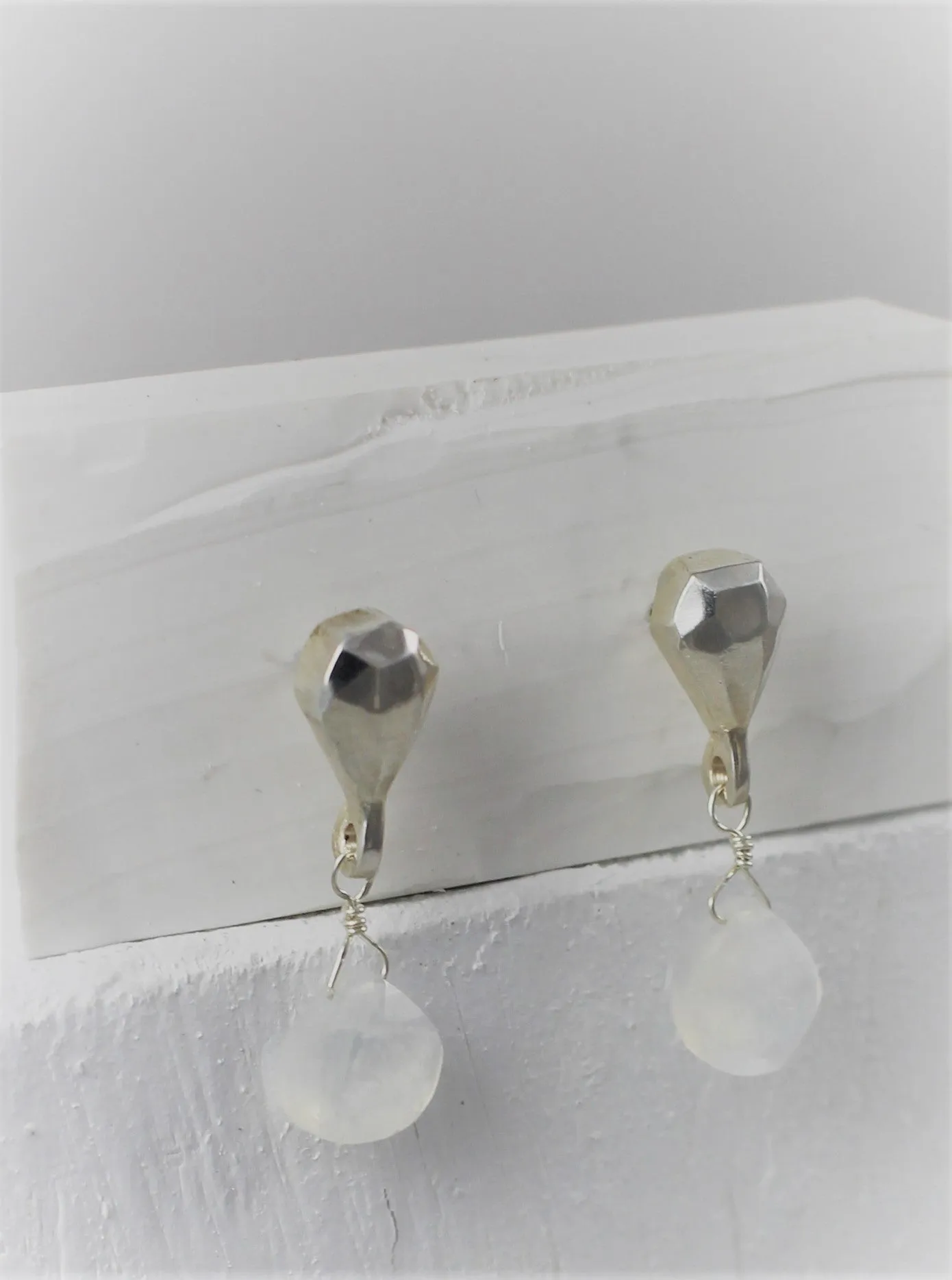 Facet Earring with Moonstone