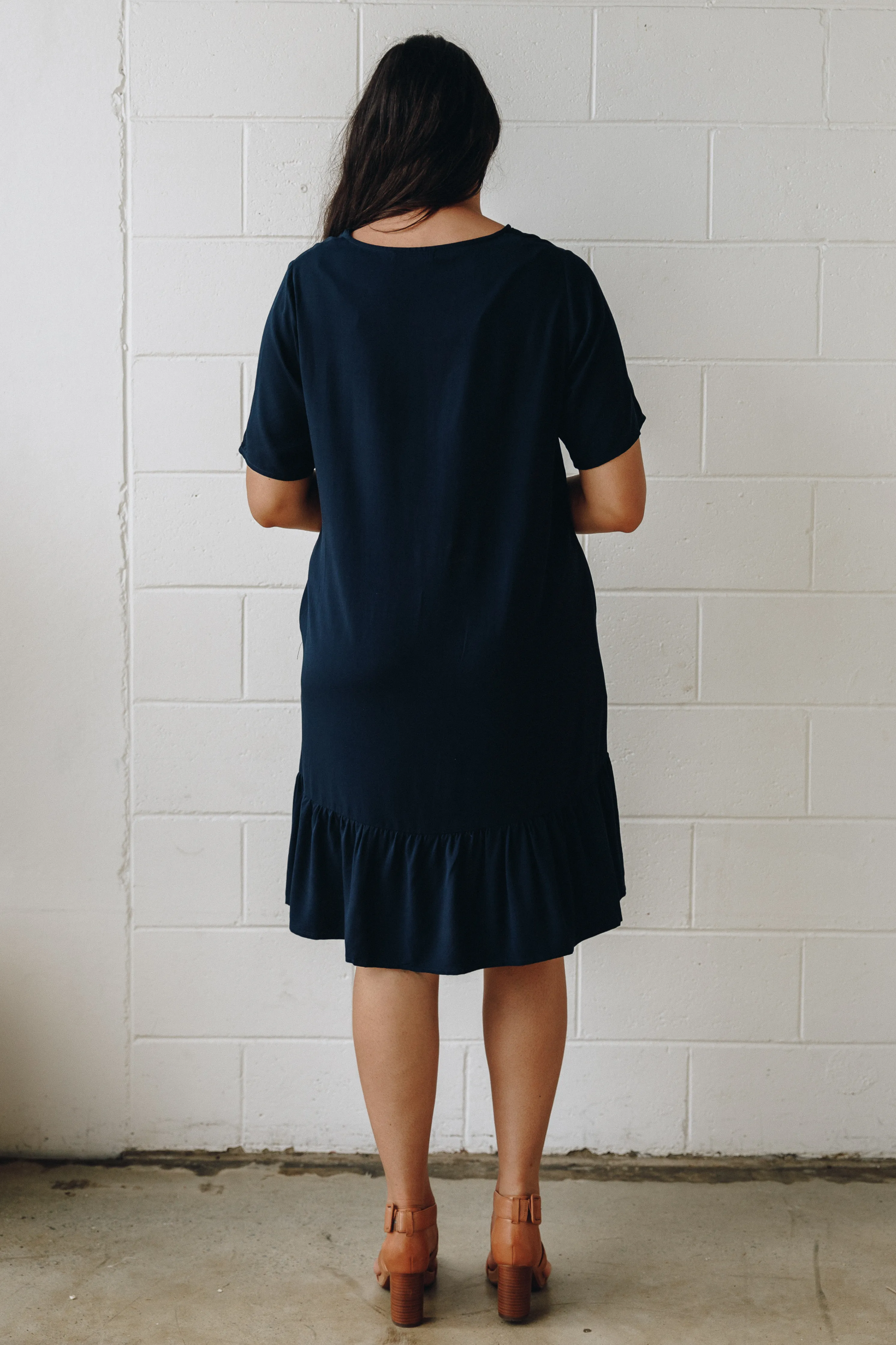 FINAL SALE Short Sleeve Flare Dress in Navy