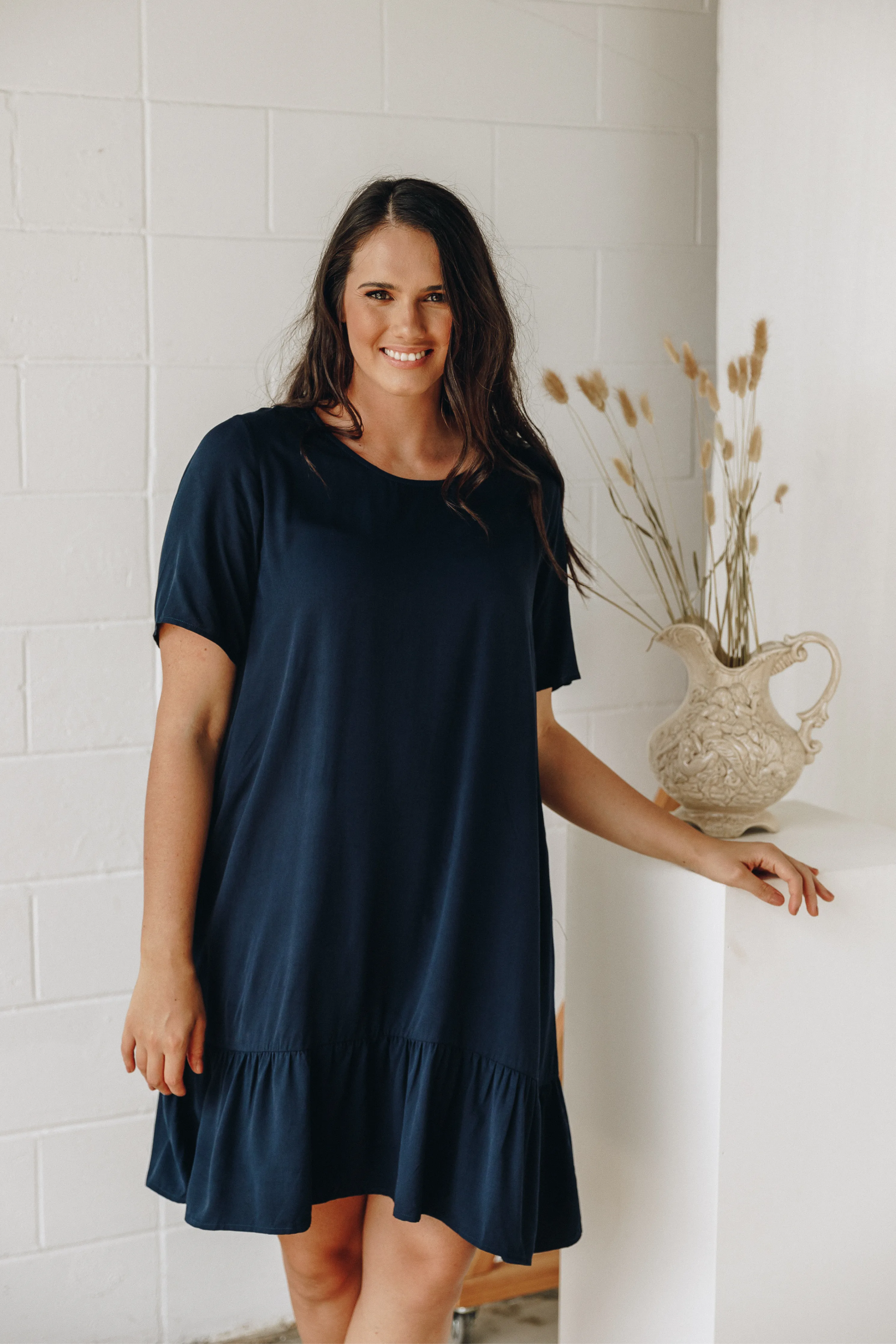 FINAL SALE Short Sleeve Flare Dress in Navy