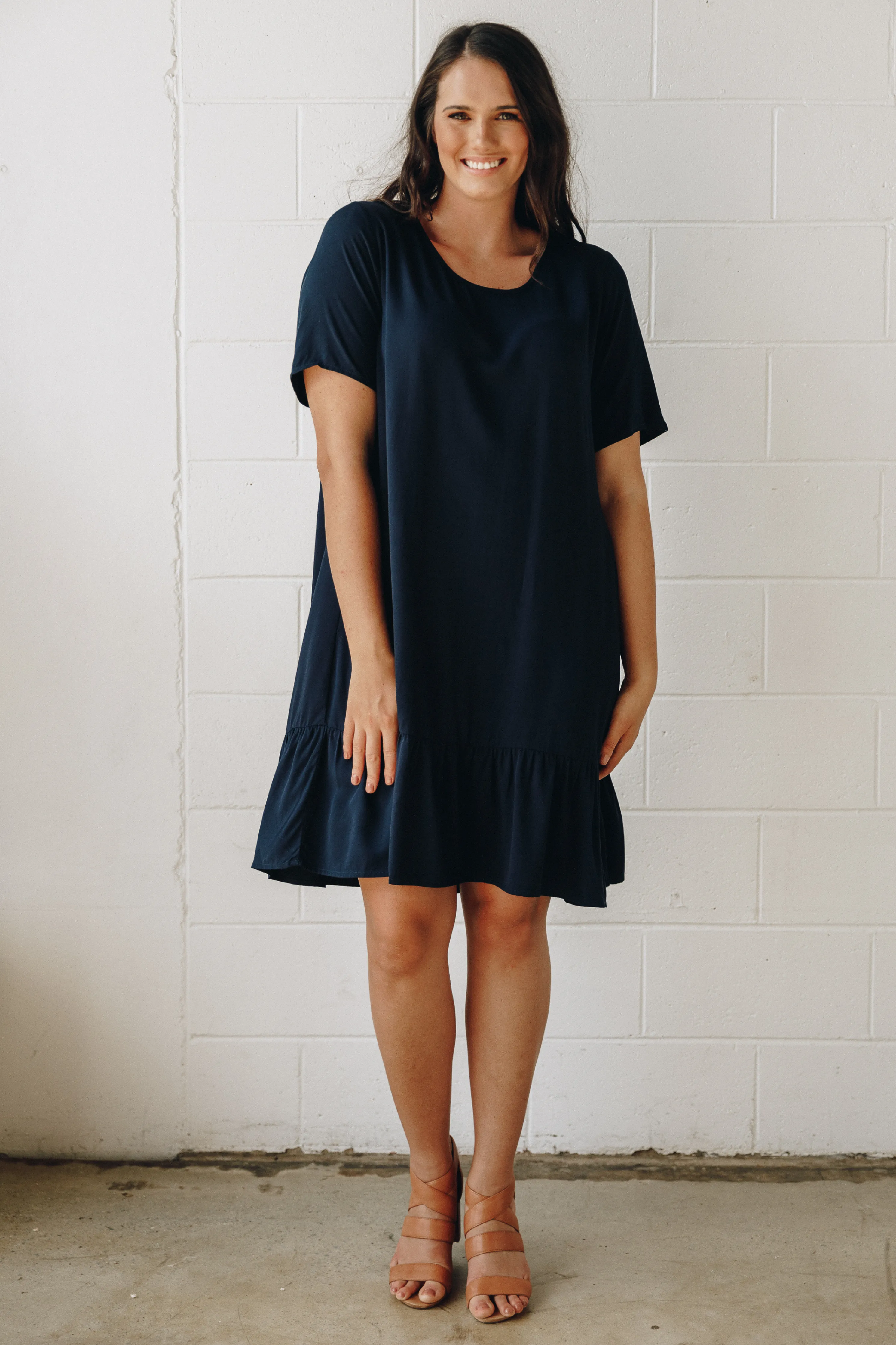 FINAL SALE Short Sleeve Flare Dress in Navy