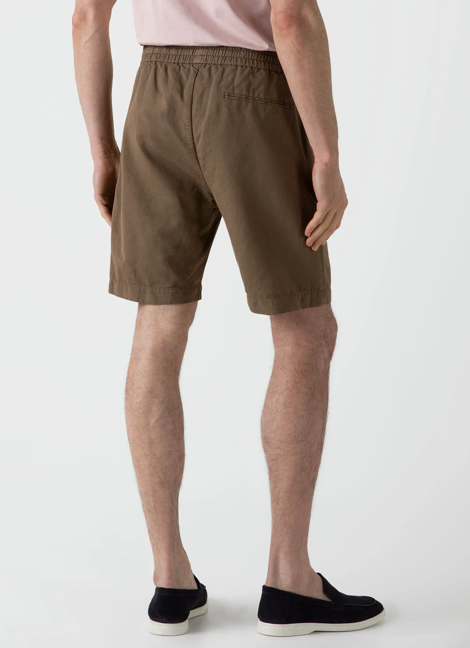 Men's Cotton Linen Drawstring Shorts in Dark Tan