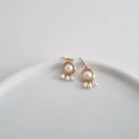 Pebble Earrings / Freshwater Pearls